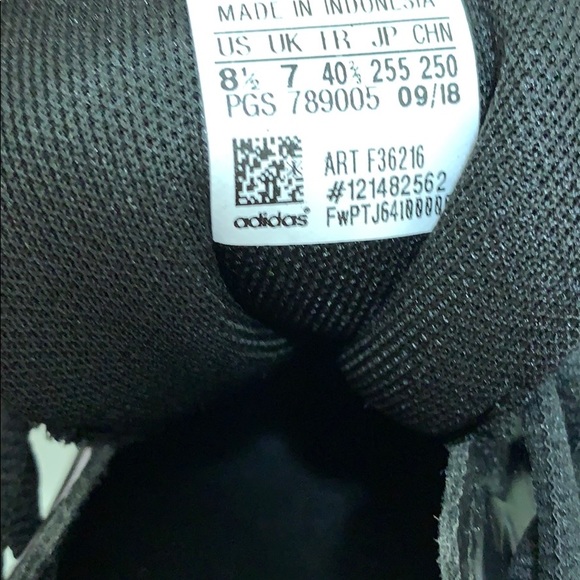 Adidas - Picture 2 of 2